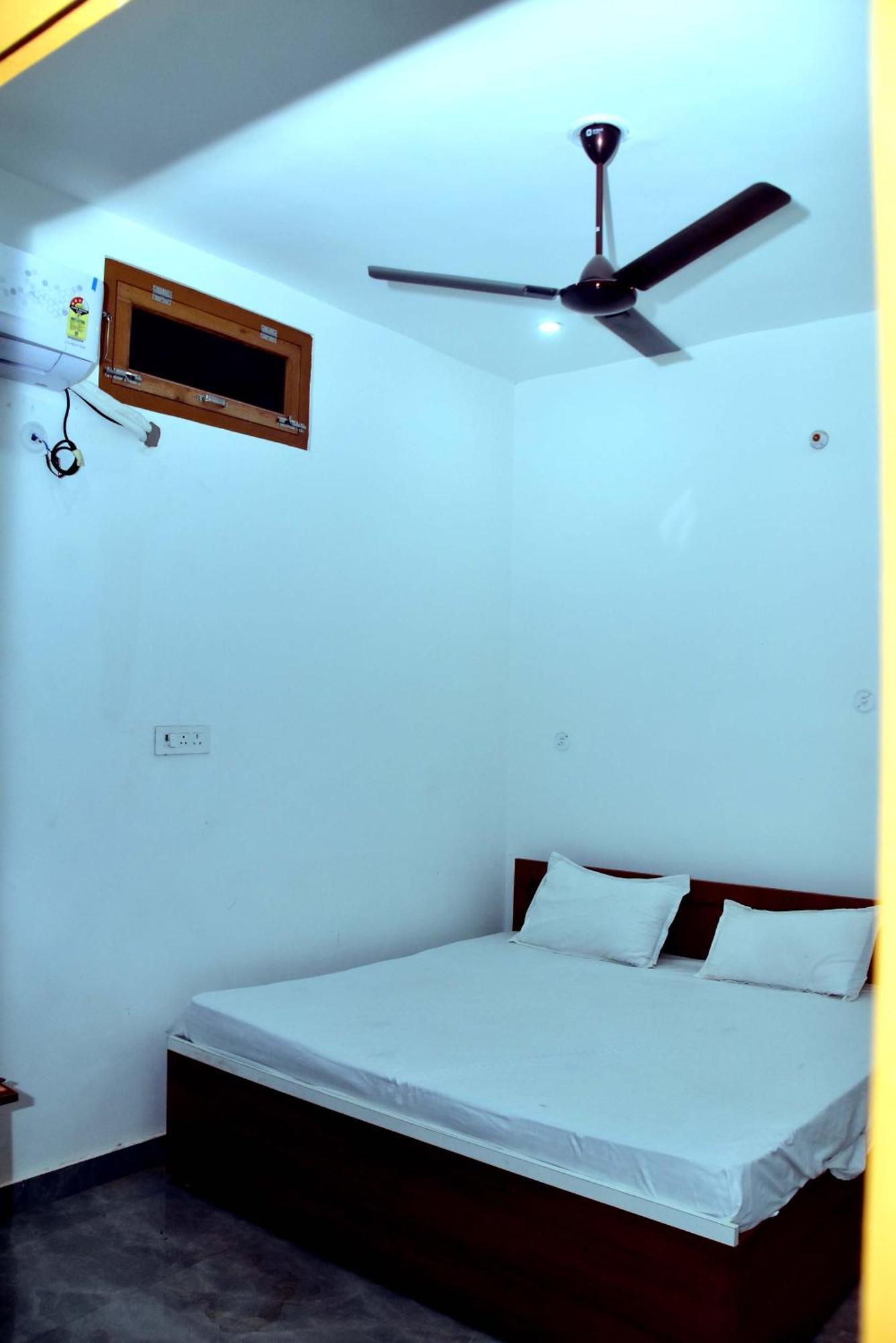 Onlystay The Ashoka Palace Near Ram Mandir Ayodhya Exterior foto